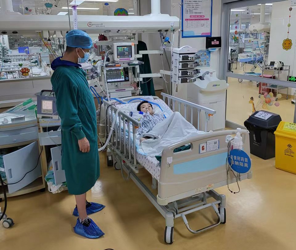 富川跨省救护车出租公司